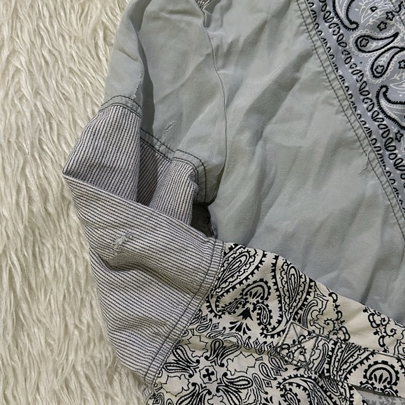 Free people all patched up Womans chambray button down shirt size xs - Picture 3 of 9